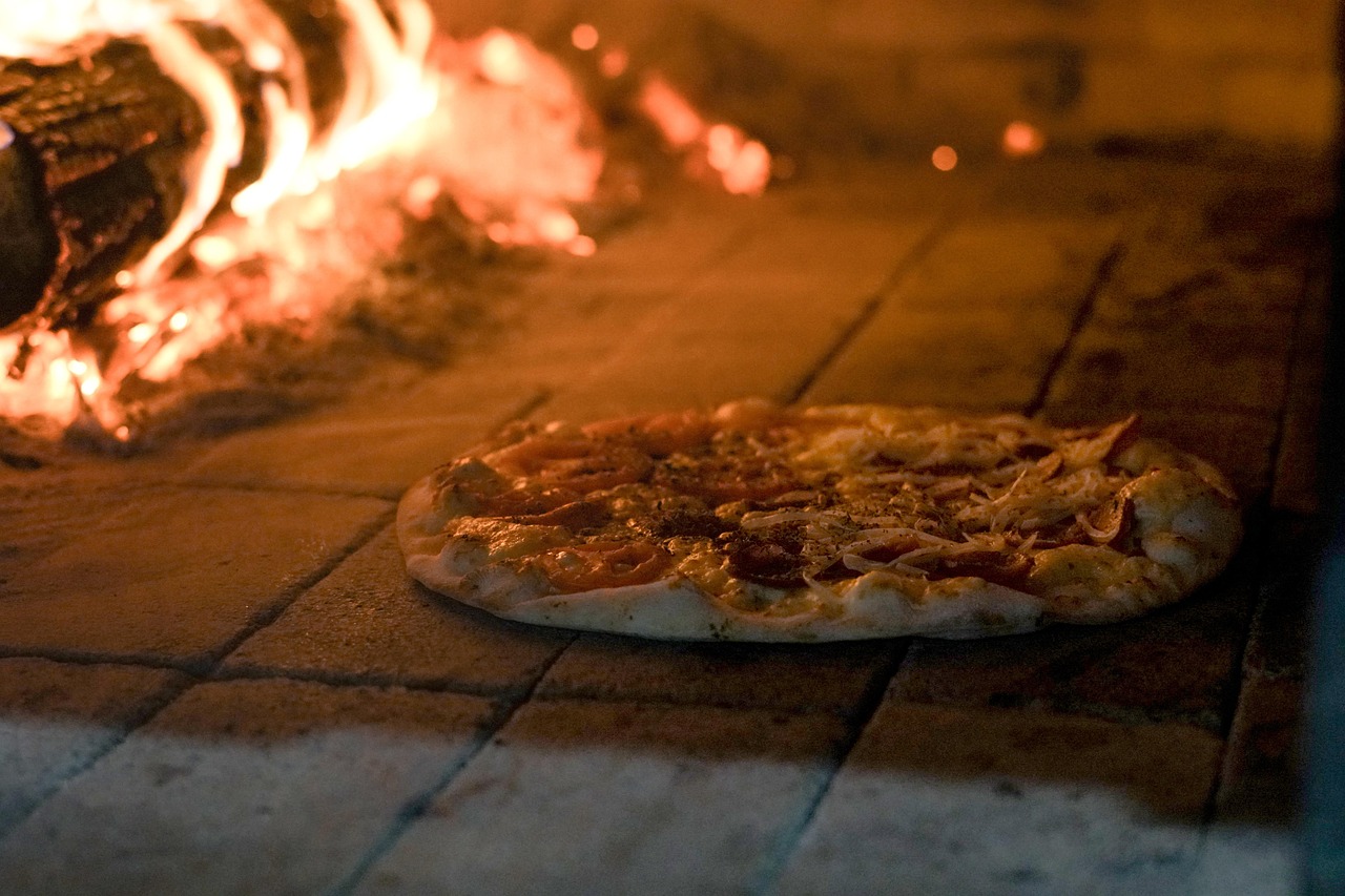 pizza, pizza oven, restaurant, kitchen, food, hot, pizza oven, pizza oven, pizza oven, pizza oven, pizza oven